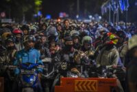 Gambar Ilustrasi AI : Pemudik di Pelabuhan Ciwandan Banten