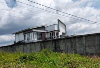 Poto : Rumah terduga pelaku pembeli emas di Desa Kenual 
